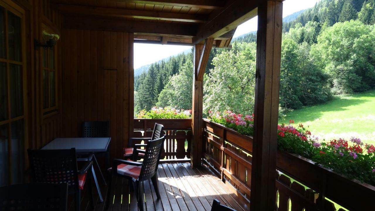 Ferienhaus Enzi Weissbriach Exterior foto